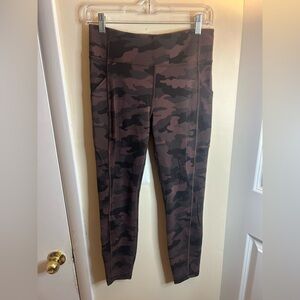 Lululemon Athletica Brown and Black Camouflage Leggings